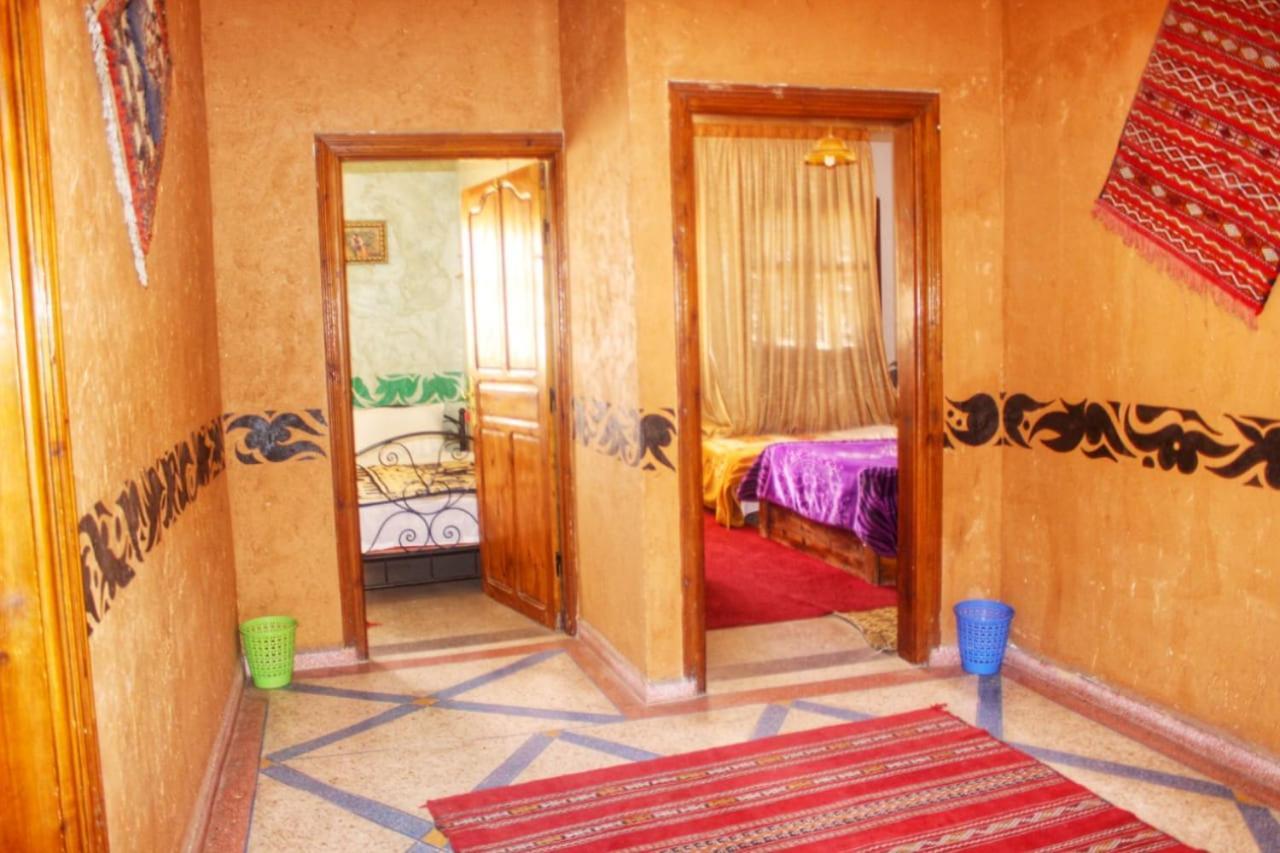 Auberge Et Hotel Les Amis Tafraout Dış mekan fotoğraf